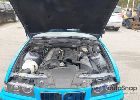 1999 BMW 328Ic z USA, uszkodzony, nr VIN WBABK8338XEY90894